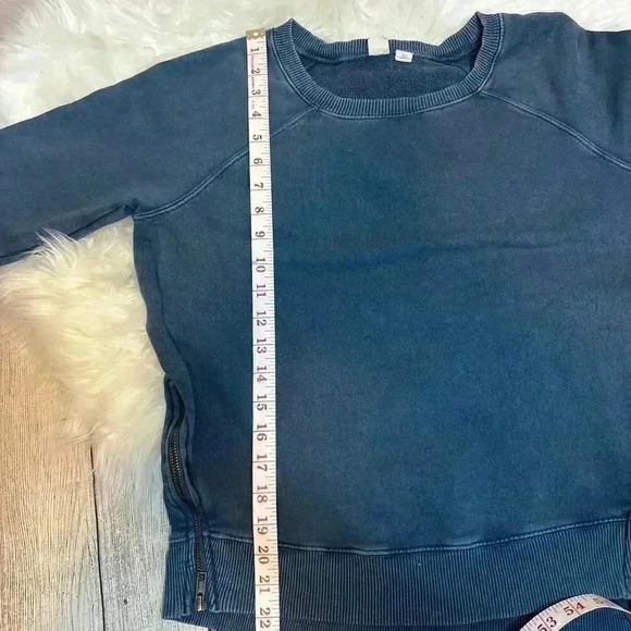 Mel rose and Market Blue Washed Out Side Zippers Sweatshirt Size XS - Picture 8 of 9